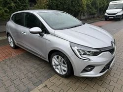 Srebrny (metalik) Używany 2022 Renault Clio V Hatchback | 45 900 zł (Drogi)