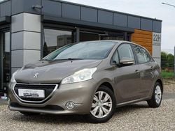 Szary (metalik) Używany 2015 Peugeot 208 Hatchback | 15 900 zł (Dobra cena)