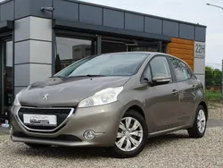 Szary (metalik) Używany 2015 Peugeot 208 Hatchback | 15 900 zł (Uczciwa cena)