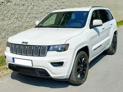 Biały Używany 2017 Jeep Grand Cherokee SUV | 78 000 zł