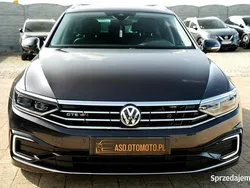 Grafitowy Używany 2020 VW Passat GTE Kombi | 76 700 zł