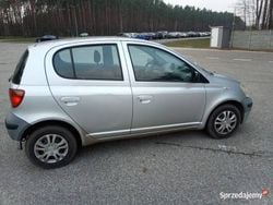 Używany 2004 Toyota Yaris Sedan/Limuzyna | 2000 zł (Uczciwa cena)