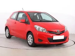 Czerwony Używany 2012 Toyota Yaris Hatchback | 18 999 zł (Uczciwa cena)