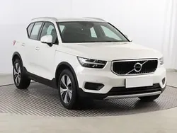 Biały Używany 2020 Volvo XC40 SUV | 93 999 zł (Dobra cena)