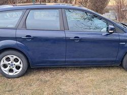 Granatowy Używany 2008 Ford Focus Kombi | 9000 zł