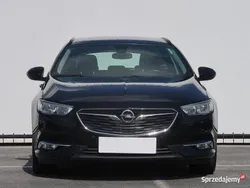 Czarny Używany 2018 Opel Insignia Kombi | 47 999 zł (Uczciwa cena)