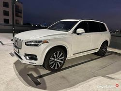 Biały Używany 2023 Volvo XC90 Plus SUV | 177 000 zł