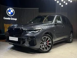 Szary arktyczny z brylantowym połyskiem metalizowany Używany 2022 BMW X5 Shadowline SUV | 239 900 zł (Uczciwa cena)