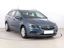 Niebieski Używany 2016 Opel Astra Kombi | 33 499 zł (Uczciwa cena)