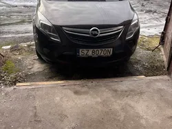 Brązowy Używany 2014 Opel Zafira Minivan | 32 900 zł (Uczciwa cena)