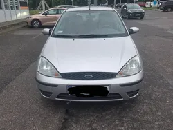 Srebrny Używany 2004 Ford Focus Sedan/Limuzyna | 2800 zł (Uczciwa cena)