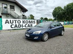 Niebieski ciemny (metalik) Używany 2010 Opel Astra Hatchback | 21 900 zł (Dość drogi)