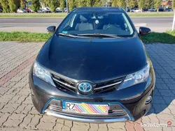 Toyota Auris Hybrid