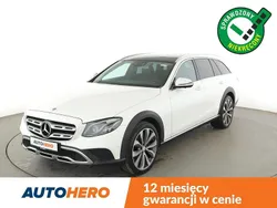 Biały Używany 2017 Mercedes E220 Kombi | 99 900 zł (Uczciwa cena)