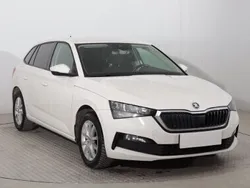 Biały Używany 2020 Skoda Scala Hatchback | 45 999 zł (Uczciwa cena)