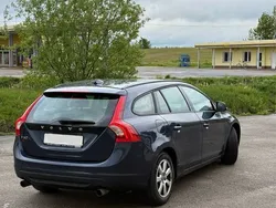 Granatowy Używany 2011 Volvo V60 Kombi | 28 500 zł (Drogi)