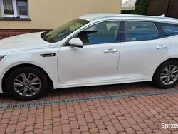Biały Używany 2017 Kia Optima 2 Kombi | 55 500 zł (Uczciwa cena)