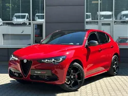 Lakier pastelowy czerwony z czarnym dachem alfa red Nowe 2025 Alfa Romeo Stelvio SUV | 245 940 zł