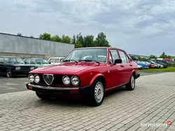 Czerwony Używany 1975 Alfa Romeo Alfetta Sedan/Limuzyna | 48 900 zł