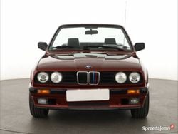 Czerwony Używany 1992 BMW 318 Cabriolet Kabriolet | 50 000 zł