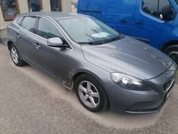 Szary Używany 2014 Volvo V40 Kombi | 36 500 zł (Uczciwa cena)