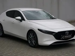Biały Używany 2021 Mazda 3 Hatchback | 105 900 zł (Drogi)
