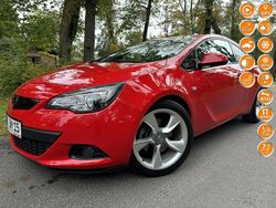 Czerwony Używany 2012 Opel Astra Coupe | 27 900 zł (Uczciwa cena)