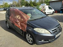 Szary Używany 2005 Honda FR-V Minivan | 5200 zł