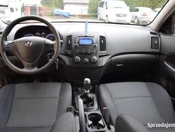 Czarny Używany 2011 Hyundai i30 Hatchback | 18 850 zł (Uczciwa cena)