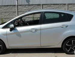 Srebrny Używany 2009 Ford Fiesta Hatchback | 14 500 zł (Uczciwa cena)