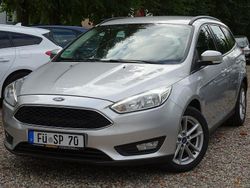 Srebrny (metalik) Używany 2014 Ford Focus Kombi | 27 900 zł (Uczciwa cena)