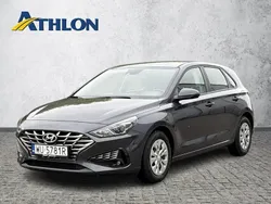 Szary (metalik) Używany 2023 Hyundai i30 Hatchback | 56 700 zł (Super Cena)