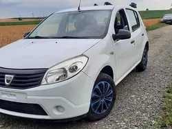 Biały Używany 2011 Dacia Sandero Hatchback | 4950 zł (Super Cena)