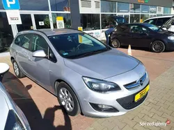 Szary (metalik) Używany 2013 Opel Astra Kombi | 24 900 zł (Dobra cena)