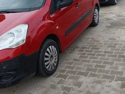 Czerwony Używany 2009 Citroën Berlingo Minivan | 14 500 zł (Uczciwa cena)