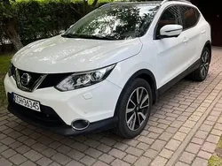Biały Używany 2014 Nissan Qashqai SUV | 43 900 zł (Uczciwa cena)