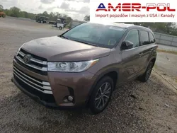 Brązowy Używany 2019 Toyota Highlander SUV | 95 000 zł
