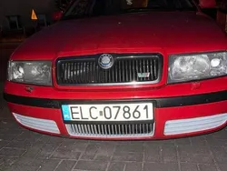 Czerwony Używany 2001 Skoda Octavia Hatchback | 4600 zł (Dobra cena)