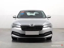 Srebrny Używany 2021 Skoda Superb Hatchback | 77 999 zł (Dobra cena)