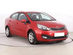 Czerwony Używany 2014 Kia Rio Sedan/Limuzyna | 25 999 zł (Uczciwa cena)