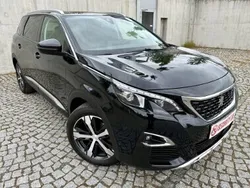 Czarny Używany 2018 Peugeot 5008 Minivan | 74 444 zł (Uczciwa cena)