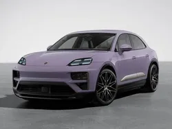 Volcano grey metallic Nowe 2024 Porsche Macan Turbo SUV | 628 039 zł