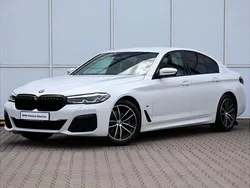 Biel alpejska Używany 2021 BMW 518 Shadowline Sedan/Limuzyna | 149 900 zł (Uczciwa cena)
