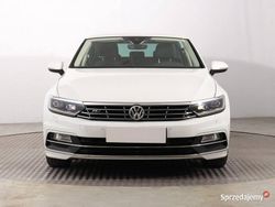 Biały Używany 2018 VW Passat Sedan/Limuzyna | 66 999 zł (Uczciwa cena)