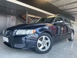 Inny kolor Używany 2011 Volvo V50 Kombi | 16 500 zł (Uczciwa cena)