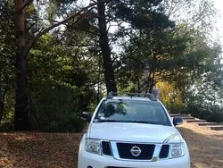 Biały Używany 2012 Nissan Navara Pickup | 44 000 zł (Dość drogi)