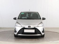 Srebrny Używany 2017 Toyota Yaris Hatchback | 39 999 zł (Uczciwa cena)