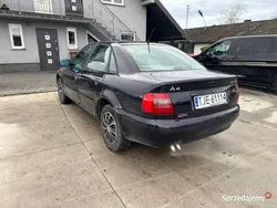 Granatowy Używany 1998 Audi A4 Sedan/Limuzyna | 3999 zł (Uczciwa cena)