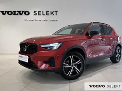 Czerwony Używany 2025 Volvo XC40 SUV | 184 900 zł (Drogi)