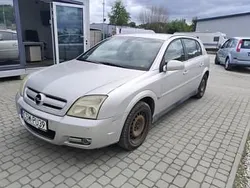 Srebrny Używany 2003 Opel Signum Kombi | 2900 zł